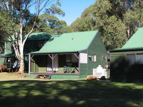 Derwent Bridge Chalets & Studios - Southport Accommodation 0