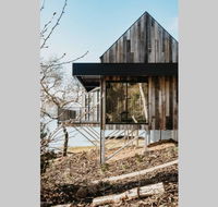 Deviot Boat House - Southport Accommodation