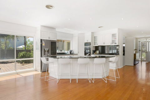 DIAMOND BAY RETREAT - SORRENTO - Southport Accommodation 1