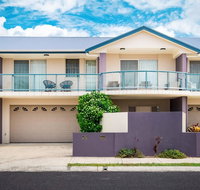 Driftwood - Modern Townhouse - Accommodation Southport