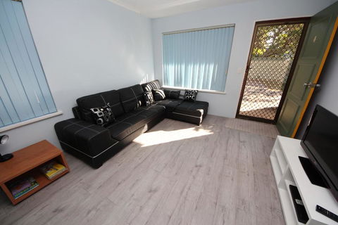 Dunbar Court Unit 4 At South West Rocks - Southport Accommodation 0