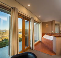 Eagle View Escape - Southport Accommodation