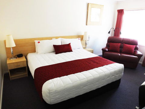 Edinburgh Motor Inn - Southport Accommodation 1
