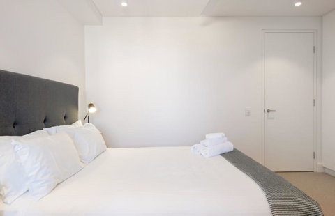 EIGHT TWO NINE TWO III: BONDI BEACH - Accommodation Southport 2