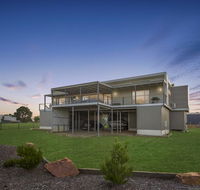 Elevation - Waterviews in Newlands Arm - Southport Accommodation