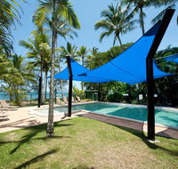 Ellis Beach Oceanfront Bungalows - Southport Accommodation