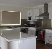 Elm Cottage - Southport Accommodation