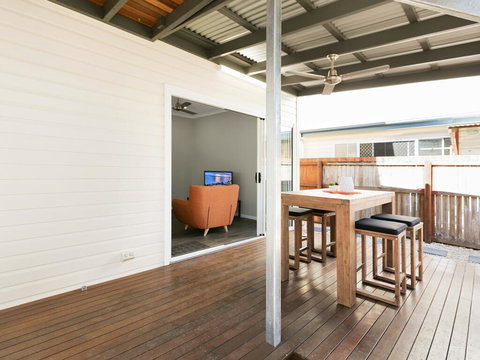 Estilo Bed And Breakfast - Accommodation Southport 3