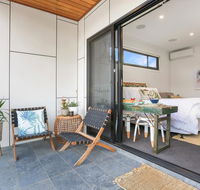 Eternity 141 - Room with private bathroom balcony bed  breakfast - Southport Accommodation