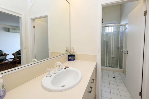 EUREKA - Accommodation Southport 1