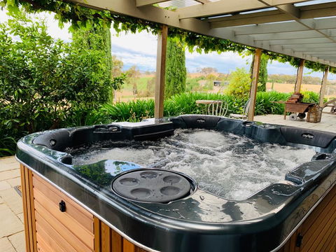 Farmer Smith Estate - Sunrise Retreat - Southport Accommodation 1