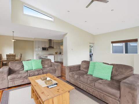 Felicity - Southport Accommodation 3