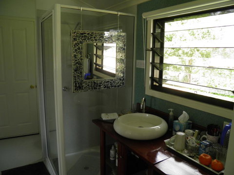 Follywood Guesthouse B&B - Southport Accommodation 2