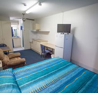 Fourth Ave Motor Inn - Southport Accommodation