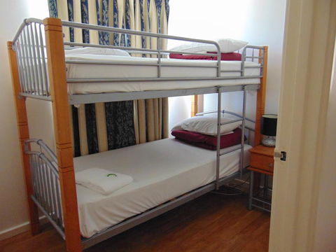 Fremantle Village - Southport Accommodation 1