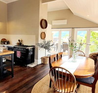 Galway - Accommodation Southport