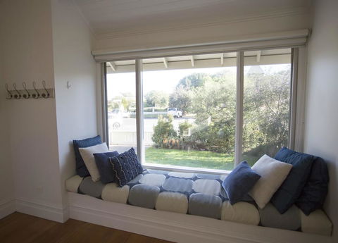 GALWAY COTTAGE - Southport Accommodation 3