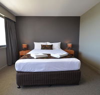 Gladstone Reef Hotel Motel - Southport Accommodation