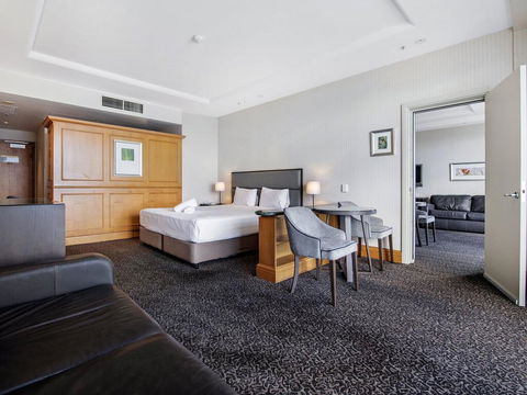 Gold Tower 20th Level Dual Key Ocean View - Southport Accommodation 3