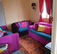 Golden Mt Rest on James - Southport Accommodation