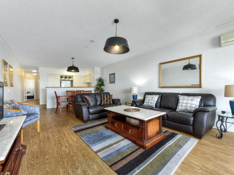 Goldsborough Place Apartments - Southport Accommodation 3