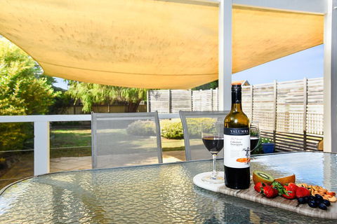 Goolwa Blue Escape - WiFi - Pet-Friendly - Southport Accommodation 0