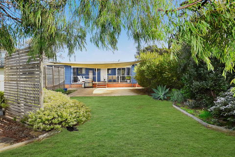 Goolwa Blue Escape - WiFi - Pet-Friendly - Southport Accommodation 3