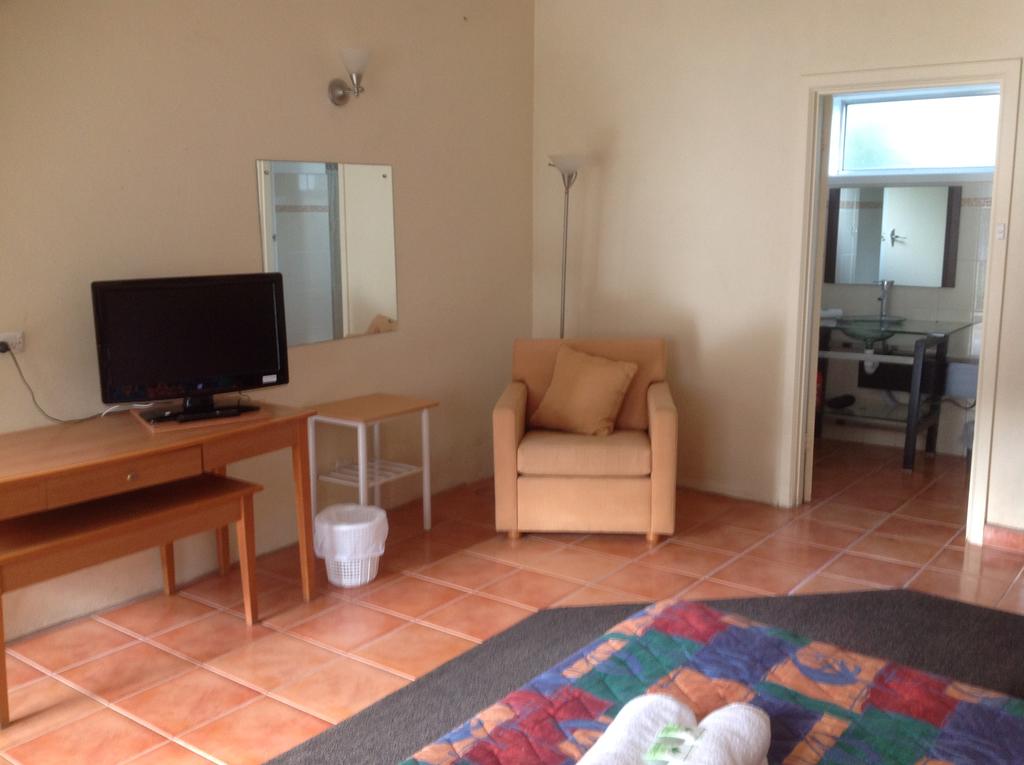 Ledcourt ACT Southport Accommodation