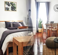 Great Comfort  Style in Central Location - Southport Accommodation