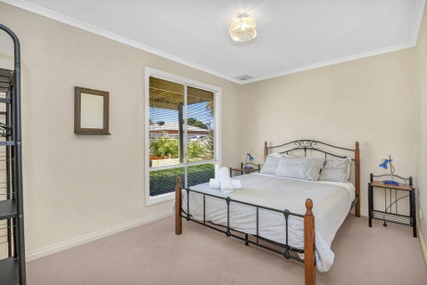 Green Reef Beach House - Southport Accommodation 1