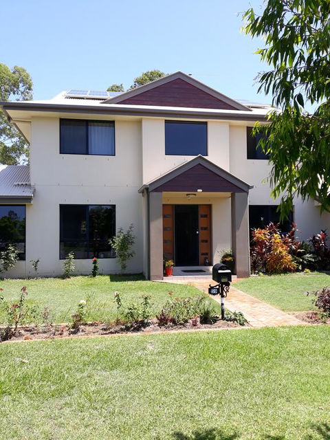Gumtrees - Southport Accommodation 0