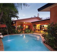 Hacienda Cooya Beach - Southport Accommodation