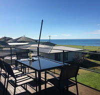 Hamilton - Southport Accommodation