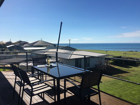 Hamilton - Southport Accommodation 0