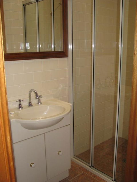 Hill Top Country Guest House - Southport Accommodation 2