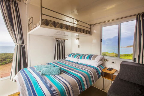 Hillocks Drive - Accommodation Southport 2