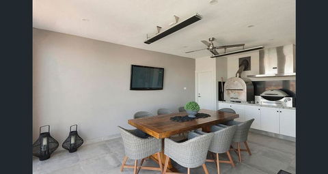 Holiday Vista Wallaroo - Southport Accommodation 3