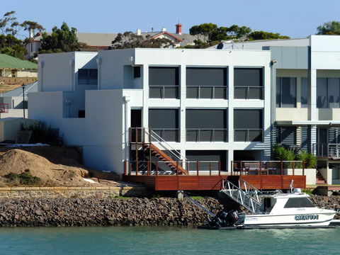 Holiday Vista Wallaroo - Southport Accommodation 1