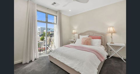 Holiday Vista Wallaroo - Southport Accommodation 2