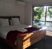 Holly House BnB - Southport Accommodation