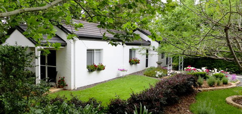 Homewood Cottages - Accommodation Southport 0