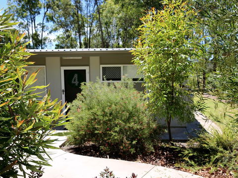 Honeybee - Country Accommodation - Southport Accommodation 1