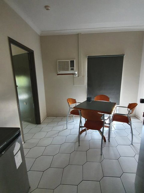 Hotel Allen - Accommodation Southport 2