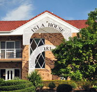 Isla House Greenslopes - Southport Accommodation