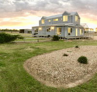 Jackaleah Farm Stay - Southport Accommodation