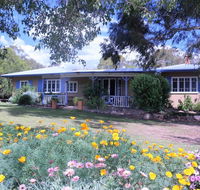James Farmhouse - Southport Accommodation