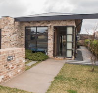 Jamila - Accommodation Southport