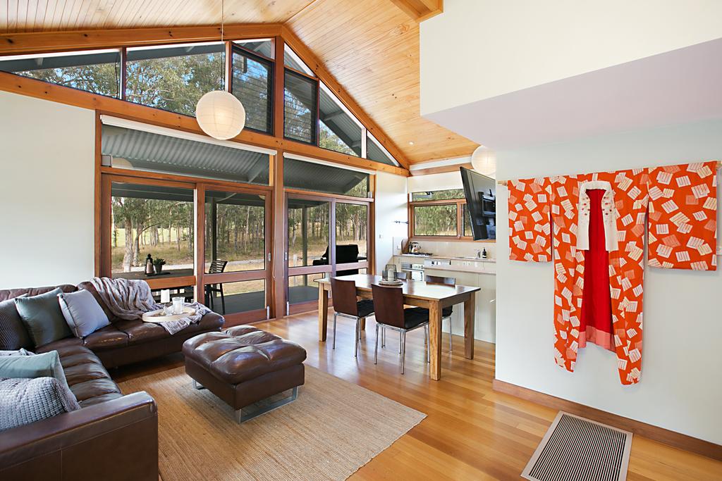 Largs NSW Southport Accommodation