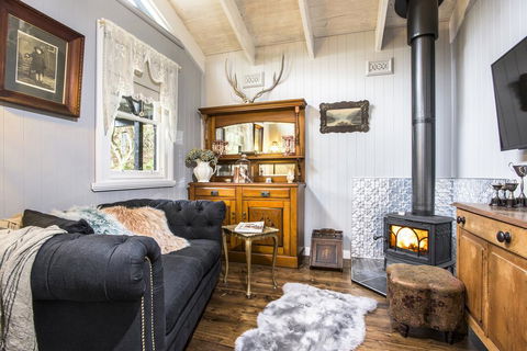 Juniper & Rye Cottage For Two - Southport Accommodation 0