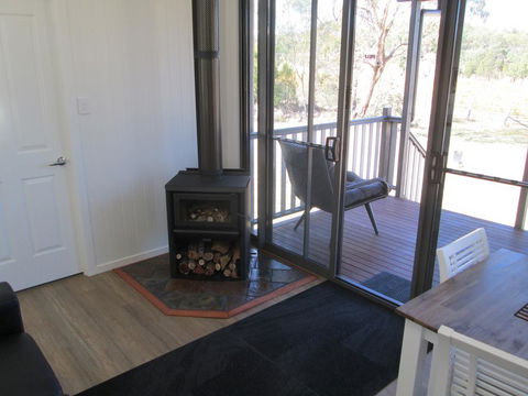 Just Red Wines Cabins - Southport Accommodation 3